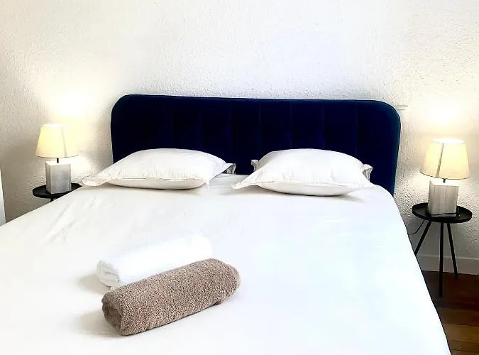 *chic & Basic T3* Place Carnot